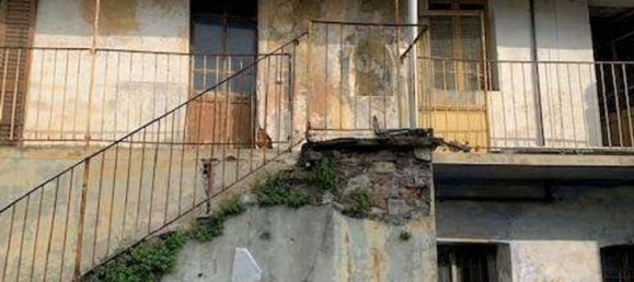  بناية في Pinerolo, Italy 725متر مربع رقم 378039 10