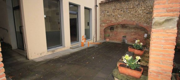 5 rooms Commercial property in Montelupo Fiorentino, Italy No. 48762 27