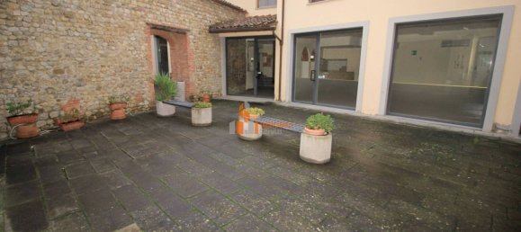 5 rooms Commercial property in Montelupo Fiorentino, Italy No. 48762 3