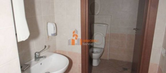 5 rooms Commercial property in Montelupo Fiorentino, Italy No. 48762 12