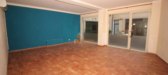 5 rooms Commercial property in Montelupo Fiorentino, Italy No. 48762 2
