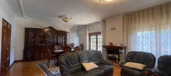 3 bedrooms House in Felgueiras, Portugal No. 18189 13