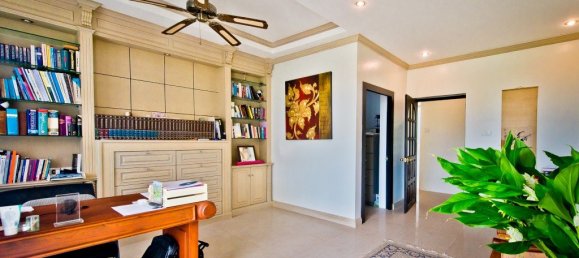 8 bedrooms Cafe / restaurant in Bang Sare, Thailand No. 3268 11