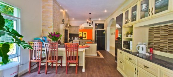 8 bedrooms Cafe / restaurant in Bang Sare, Thailand No. 3268 16