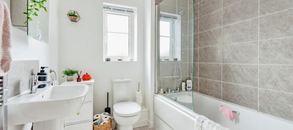 2 bedrooms Apartment in Crawley, United Kingdom No. 6287 15