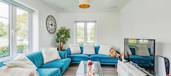 2 bedrooms Apartment in Crawley, United Kingdom No. 6287 10