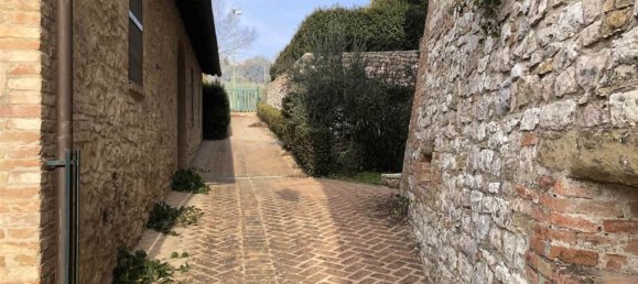 Casa de 50 divisões em Corciano, Italy N.º 55859 21