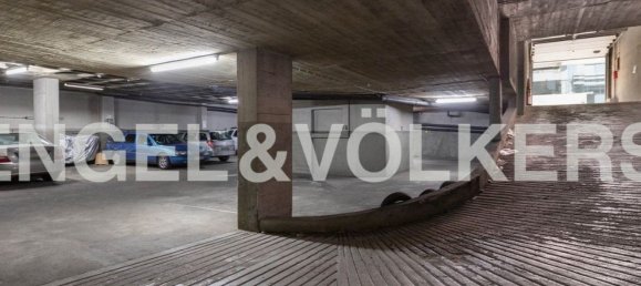 165m² Commercial property in Lisbon, Portugal No. 12712 21