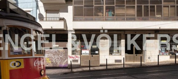165m² Commercial property in Lisbon, Portugal No. 12712 14