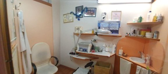 75m² Commercial property in Rome, Italy No. 137928 4