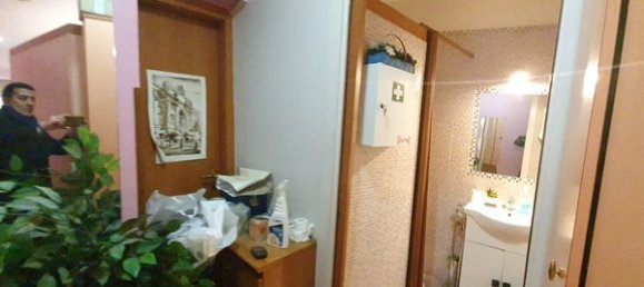 75m² Commercial property in Rome, Italy No. 137928 8