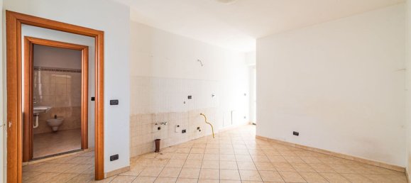 2 rooms Apartment in Saluzzo, Italy No. 207399 3