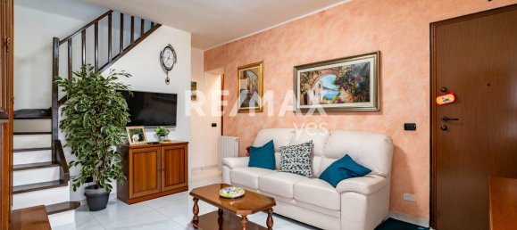 4 rooms Apartment in Garbagnate Milanese, Italy No. 165776 7
