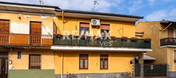 4 rooms Apartment in Garbagnate Milanese, Italy No. 165776 32