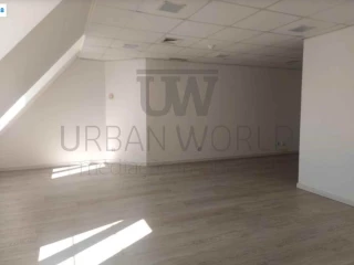 44m² Office in Lisbon, Portugal No. 94126