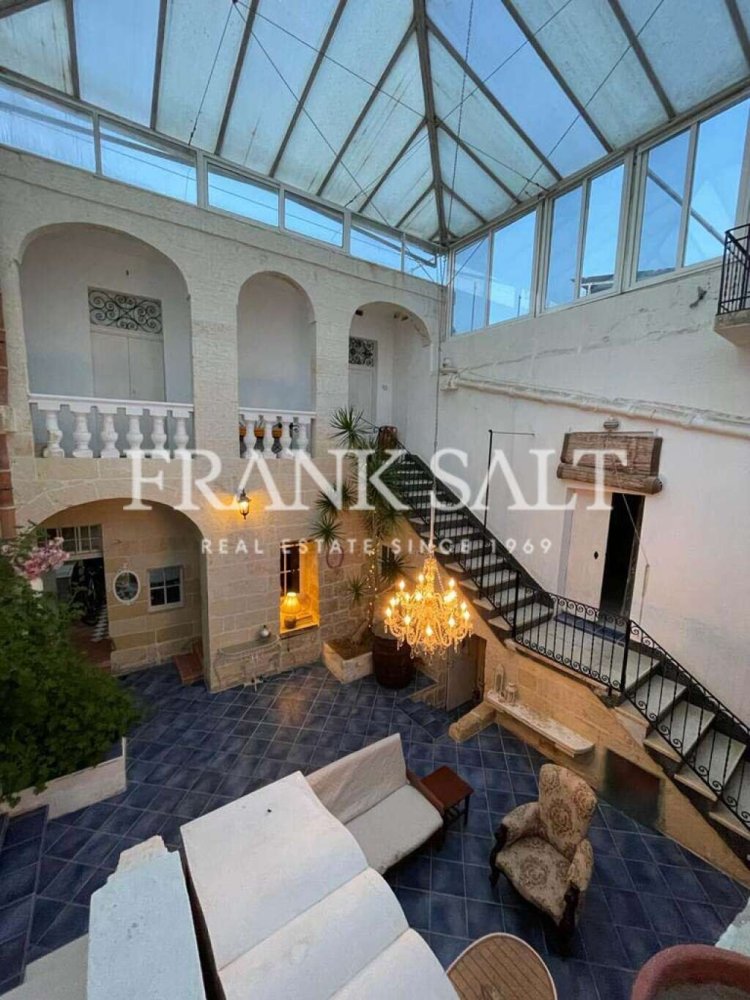 Дом с 4 спальнями в Зуррик, Мальта № 11086