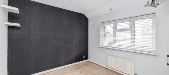 2 bedrooms House in Bushey, United Kingdom No. 6214 8