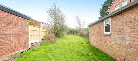 2 bedrooms House in Bushey, United Kingdom No. 6214 14