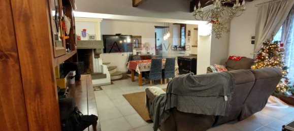 10 rooms House in Pietrasanta, Italy No. 170812 3
