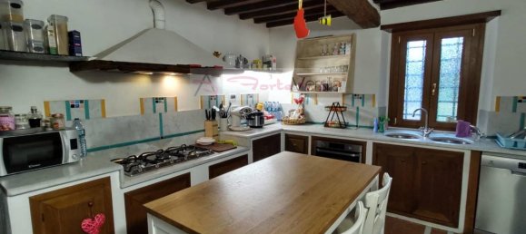 10 rooms House in Pietrasanta, Italy No. 170812 7