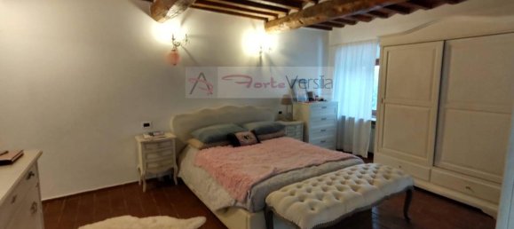 10 rooms House in Pietrasanta, Italy No. 170812 14