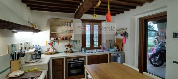 10 rooms House in Pietrasanta, Italy No. 170812 8