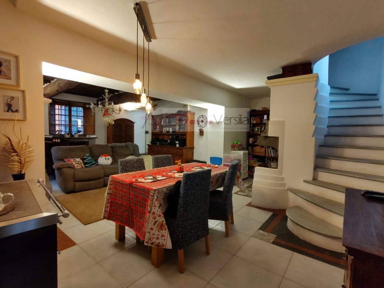 10 rooms House in Pietrasanta, Italy No. 170812