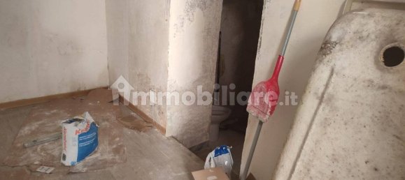 1 room Commercial property in Naples, Italy No. 374860 5