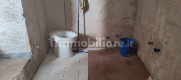 1 room Commercial property in Naples, Italy No. 374860 11