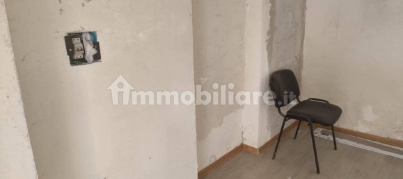 1 room Commercial property in Naples, Italy No. 374860 4