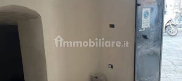 1 room Commercial property in Naples, Italy No. 374860 2