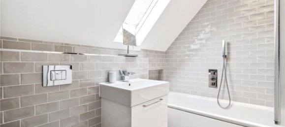 5 bedrooms House in London, United Kingdom No. 3731 9