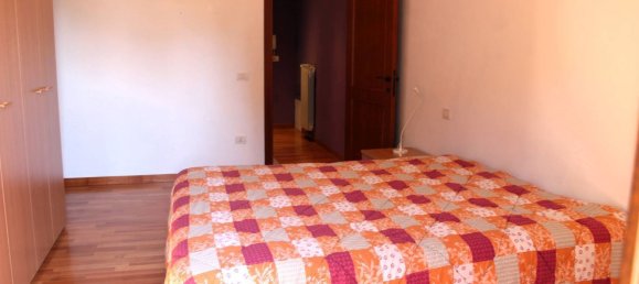 Дом с 5 комнатами в Туфилло, Италия № 84412 22