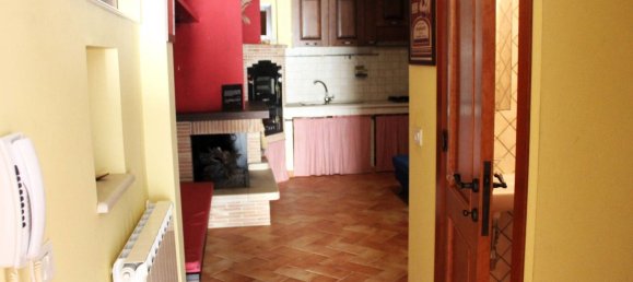 Дом с 5 комнатами в Туфилло, Италия № 84412 36