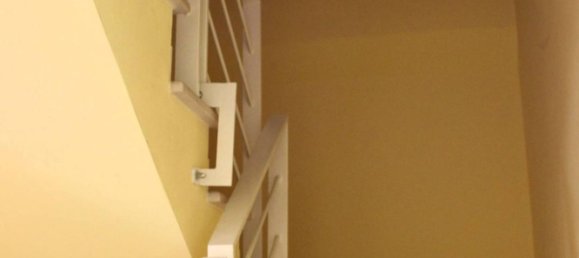 Дом с 5 комнатами в Туфилло, Италия № 84412 19