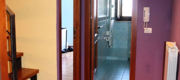 Дом с 5 комнатами в Туфилло, Италия № 84412 27