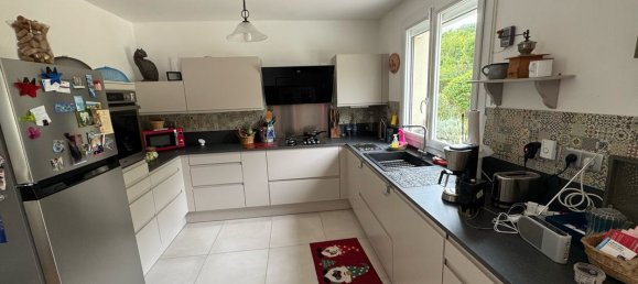 Casa de 4 dormitorios en Sonchamp, France No. 319485 3