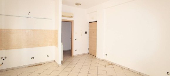 Studio in San Benedetto del Tronto, Italy No. 163969 5