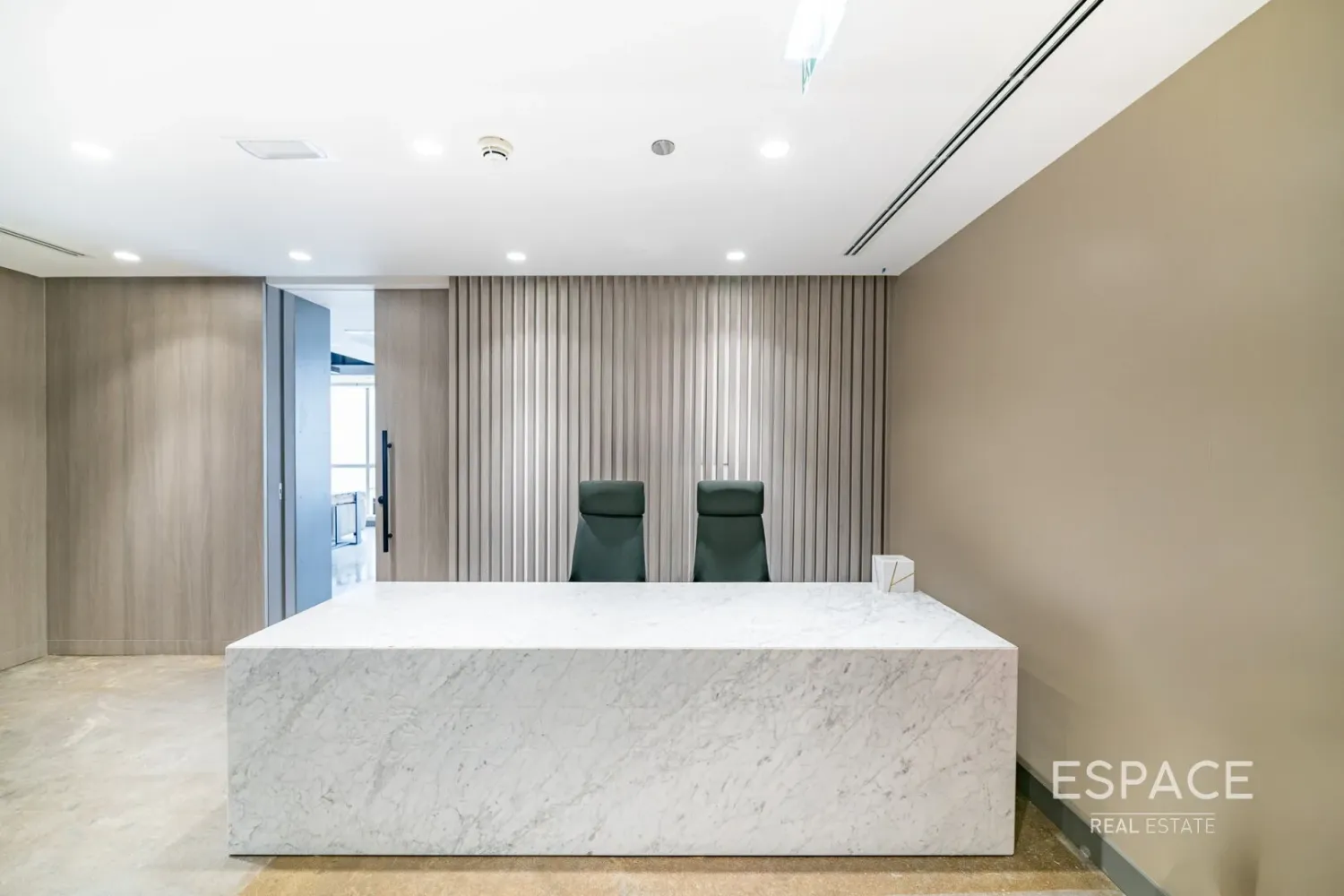 Büro in Jumeirah Lake Towers, UAE 134m², Nr. 108054