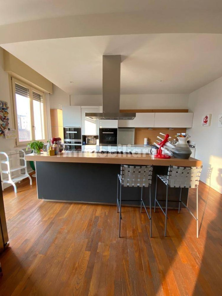 3 bedrooms Apartment in Mantua, Italy No. 247215