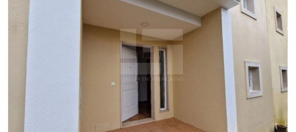 3 bedrooms House in Cascais, Portugal No. 179154 9