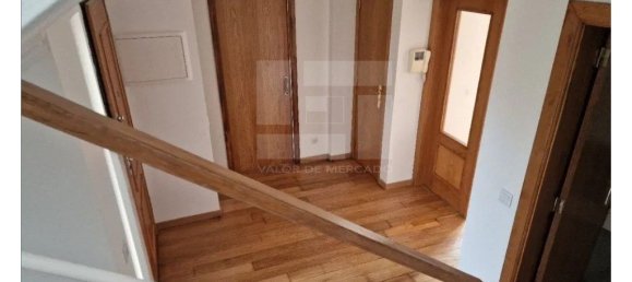 3 bedrooms House in Cascais, Portugal No. 179154 10