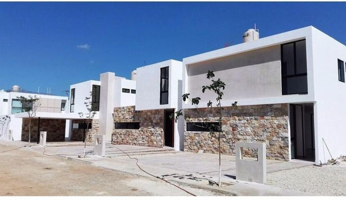 3 bedrooms House in Merida, Mexico No. 182895