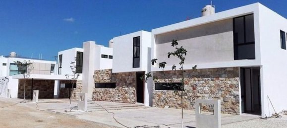 3 bedrooms House in Merida, Mexico No. 182895 2