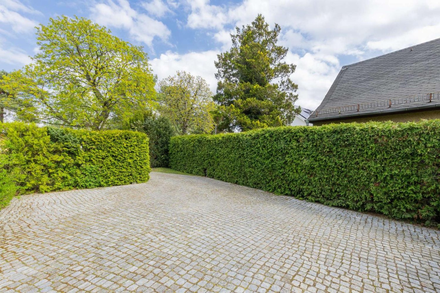 Terrain à Kaulsdorf, Germany No. 359214