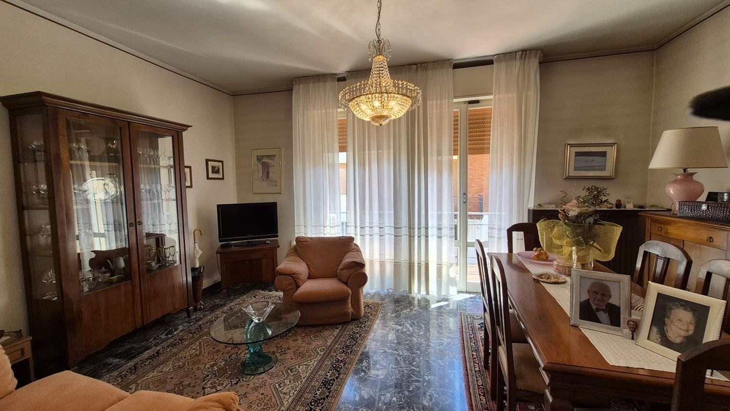 4 bedrooms Apartment in Reggio Emilia, Italy No. 349376