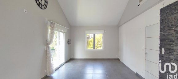 4 bedrooms House in Brizambourg, France No. 103205 7