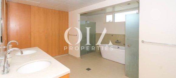 Villa T4 em Al Raha Gardens, UAE N.º 17394 10