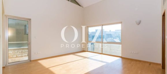 Villa T4 em Al Raha Gardens, UAE N.º 17394 4