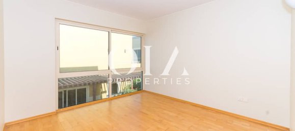 Villa T4 em Al Raha Gardens, UAE N.º 17394 5